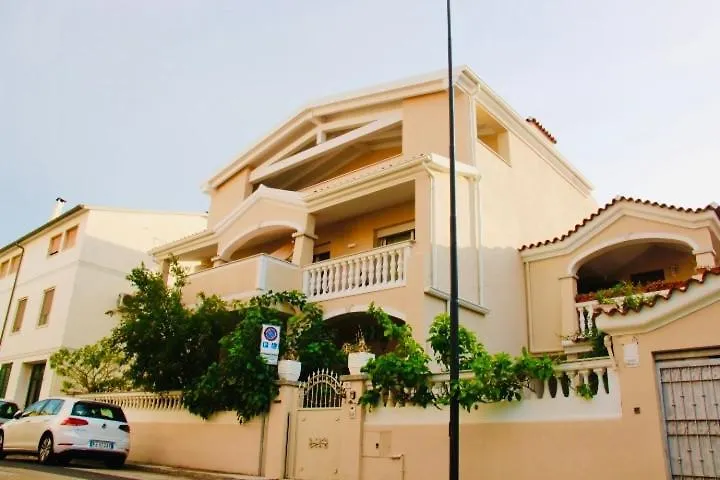 Bright Apartment With City View Olbia
